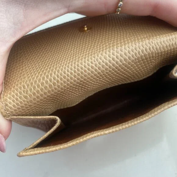 Salvatore Ferragamo Bifold Leather Wallet - Beige Vara Bow - Picture 8 of 12